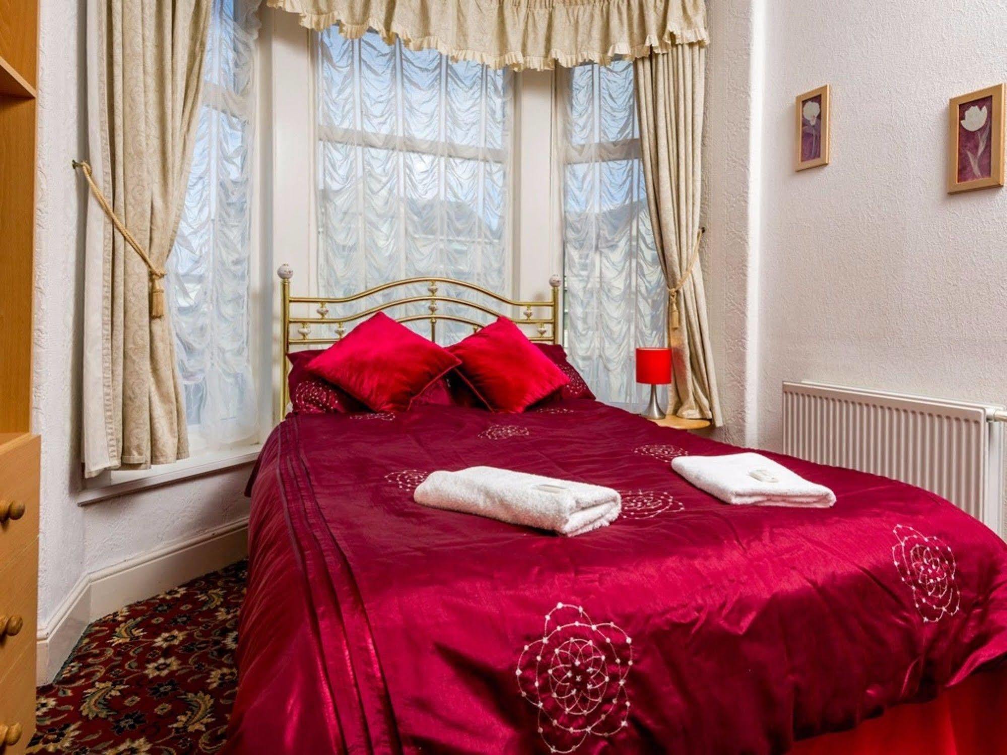 Holmeleigh Hotel Blackpool Eksteriør bilde